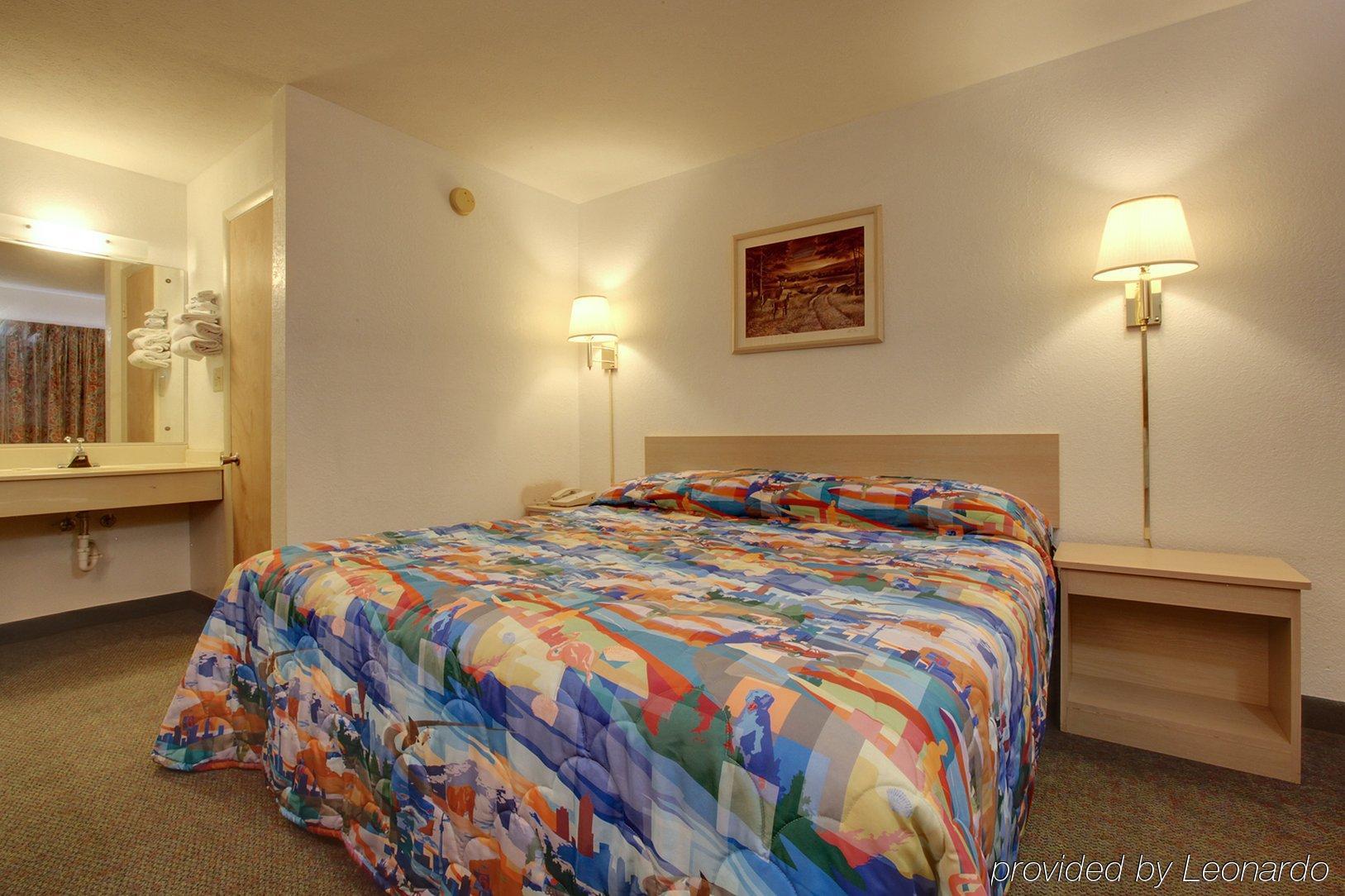 Americas Best Value Inn And Suites Carbondale Habitación foto