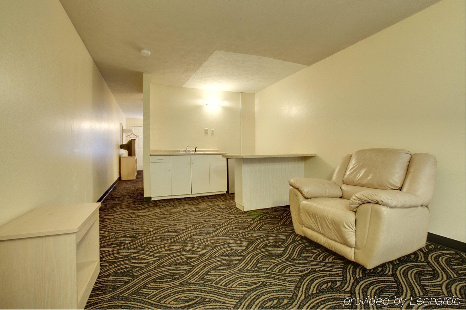 Americas Best Value Inn And Suites Carbondale Habitación foto