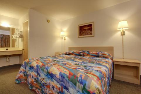 Americas Best Value Inn And Suites Carbondale Habitación foto